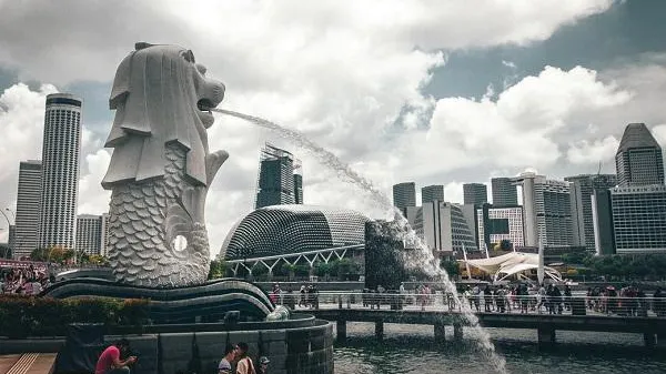 Singapore fintech investments reach $614.2m in H1 with smaller deals