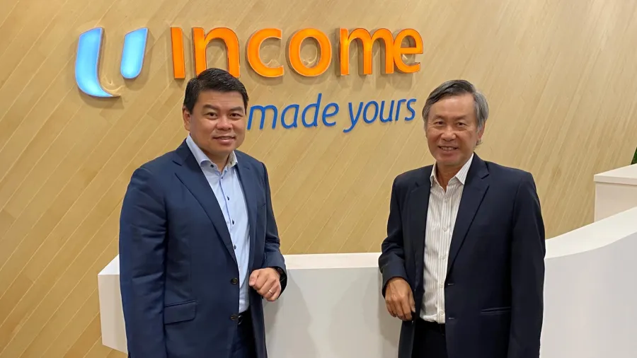 NTUC Income CEO Andrew Yeo and chairman Ronald Ong.