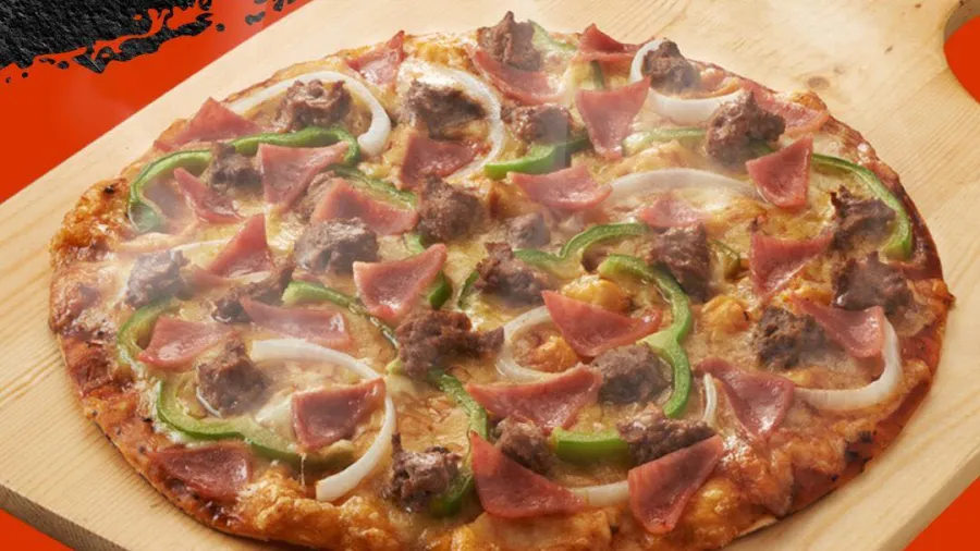 Photo credit: Shakey's Singapore/Facebook