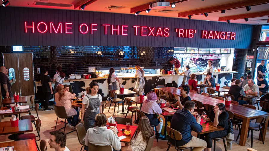 /Lone Star House & Brews