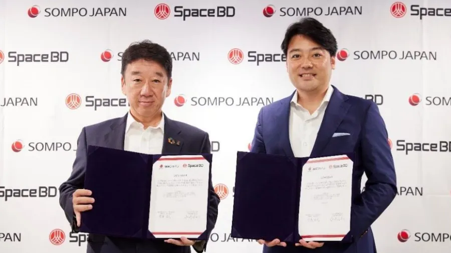 From L to R: Shigeo Saito, Deputy President and Senior Managing Executive Officer of Sompo Japan and Masatoshi Nagasaki, Co-Founder & CEO of Space BD (Photo credits Sompo Japan)