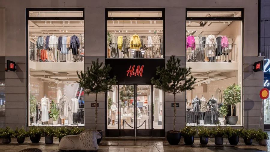 H&M Sergel Torg, Stockholm | DAVID THUNANDER / THUNANDER AT GMAIL.COM