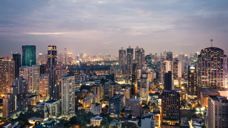 Downtown Bangkok. (Photo by Andreas Brucker via Unsplash)