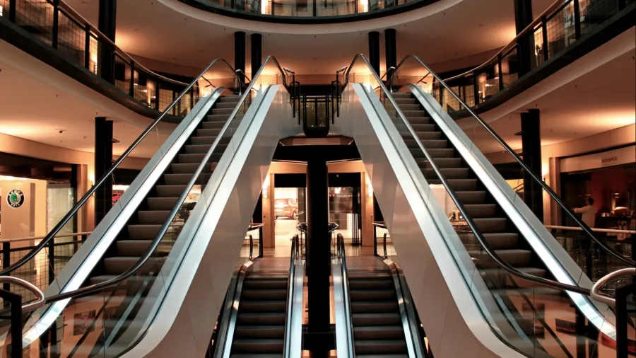 Photo by Pixabay: https://www.pexels.com/photo/empty-escalators-inside-building-54581/