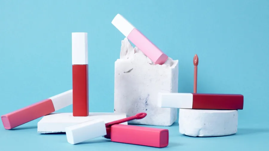 Photo by Shiny Diamond: https://www.pexels.com/photo/five-assorted-color-of-liquid-lipsticks-3373738/