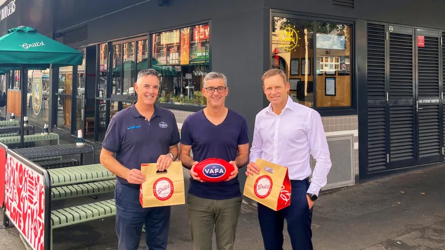 L-R: VAFA CEO Jason Reddick, Grill’d CEO Adam Stapleton, Ex-AFL/VAFA player Andrew Thompson /Grill'd