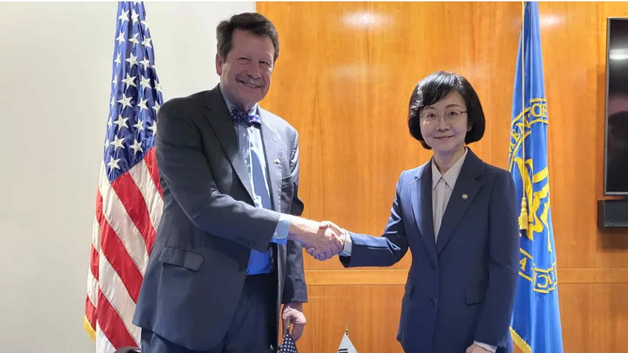MFDS-US FDA MoC signing ceremony (Source: MFDS)