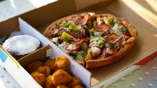 /Domino's Pizza