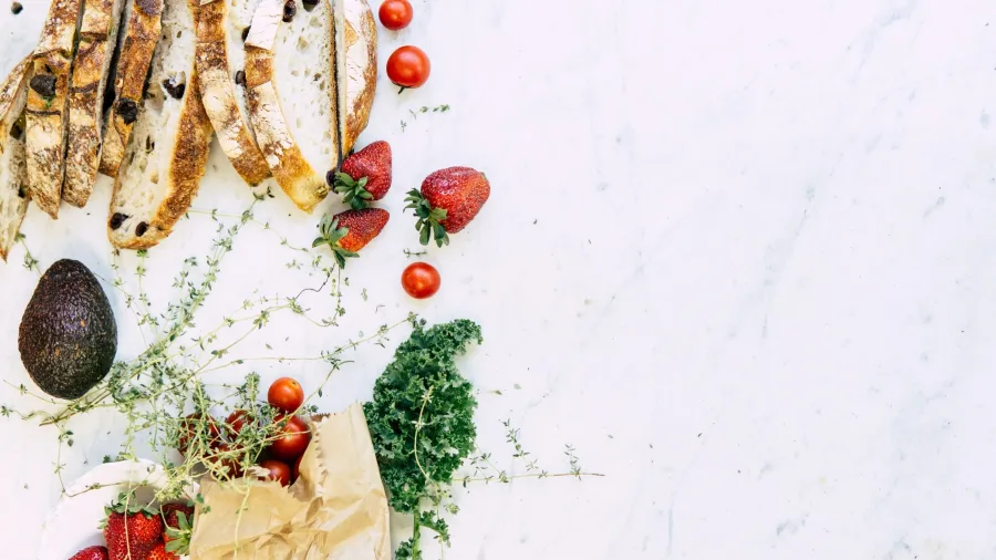 Photo by Elle Hughes: https://www.pexels.com/photo/flatlay-photography-of-strawberries-and-sliced-bread-1660030/