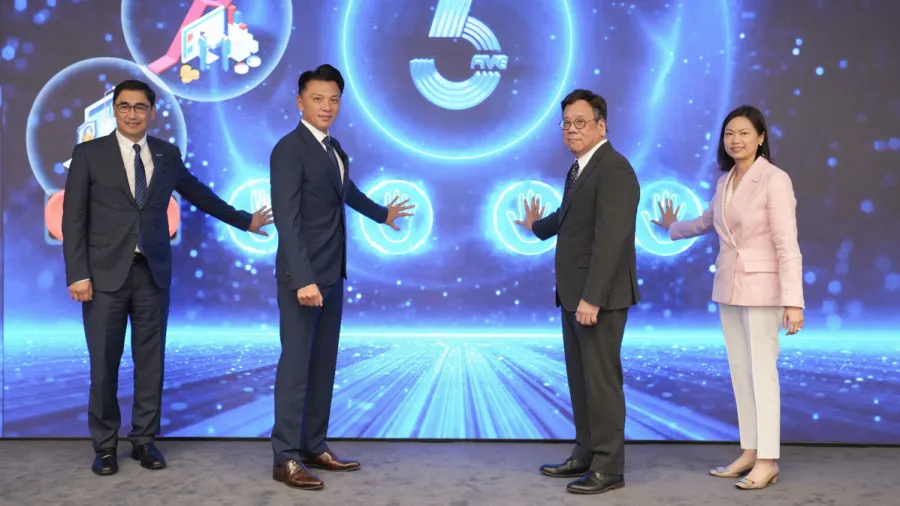 Business support: Secretary for Commerce & Economic Development Algernon Yau (second right), along with other guests, officiates at the opening ceremony of the SME ReachOut: Tech+ SME Sourcing Fair 2023. /HK government news website