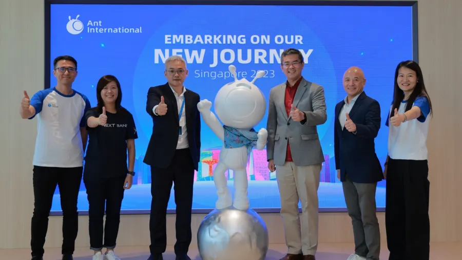 ANEXT Bank CEO Toh Su Mei (second from left) during the recent launch of Ant International Foundation in September 2023.