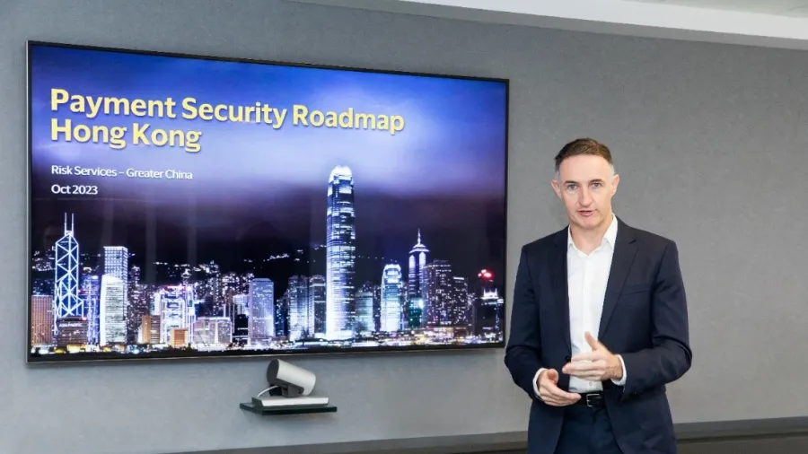 Joe Cunningham, Regional Risk Officer, Visa Asia Pacific shared and discussed with industry partners about the Roadmap in Hong Kong. (Photo from Visa)