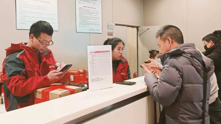 Photo from JD.com