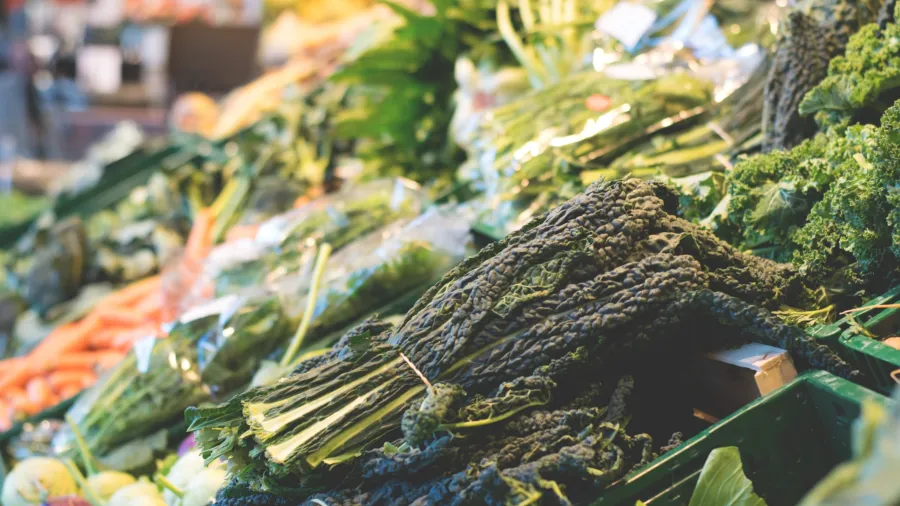 Photo by Lum3n: https://www.pexels.com/photo/close-up-of-vegetables-in-market-319798/
