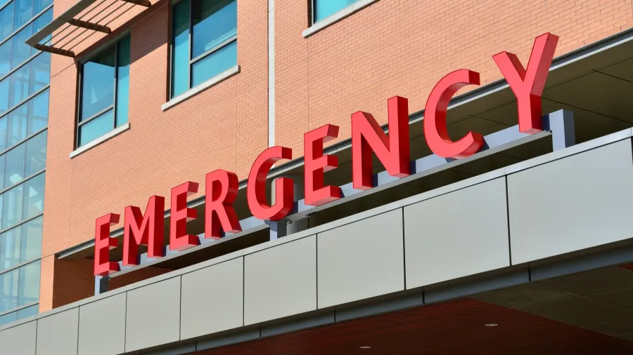 Photo by Pixabay: https://www.pexels.com/photo/emergency-signage-263402/