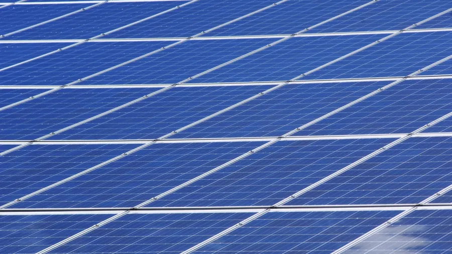 Photo by Pixabay: https://www.pexels.com/photo/solar-panel-356049/