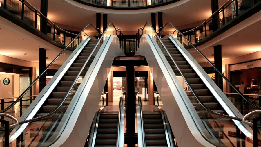 Photo by Pixabay: https://www.pexels.com/photo/empty-escalators-inside-building-54581/