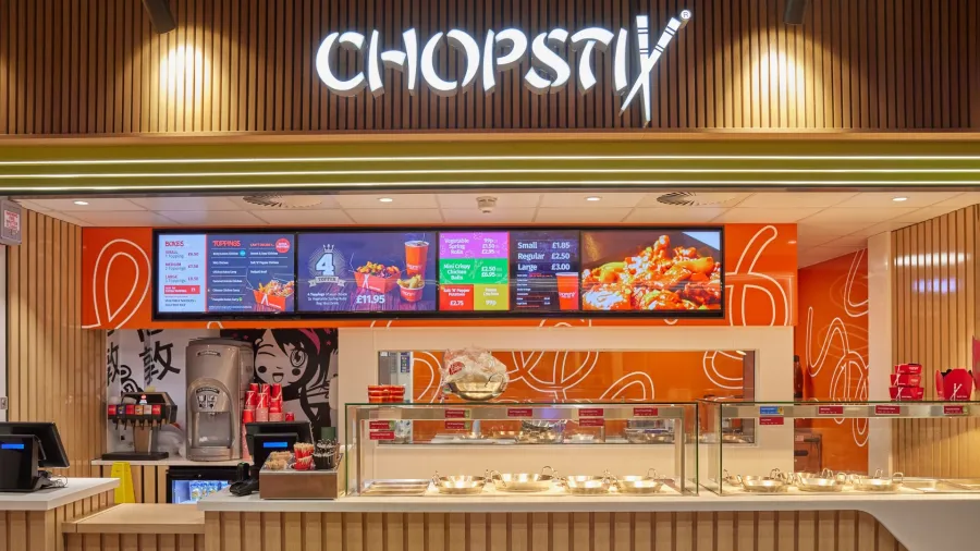 Press photo. /Chopstix