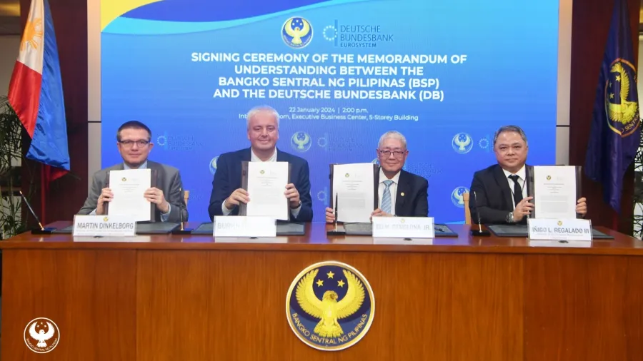 Bangko Sentral ng Pilipinas (BSP) Governor Eli. M. Remolona, Jr. (second from right) and Deutsche Bundesbank Executive Board Member Burkhard Balz (second from left) led the signing of the Memorandum of Understanding on Technical Cooperation between the BSP and Deutsche Bundesbank at the BSP Head Office in Manila on 22 January 2024. Also in photo are BSP Capacity Development Department Director Iñigo L. Regalado III (right) and Deutsche Bundesbank Director for International Central Bank Dialogue Martin Dinkelborg. (Photo by BSP)
