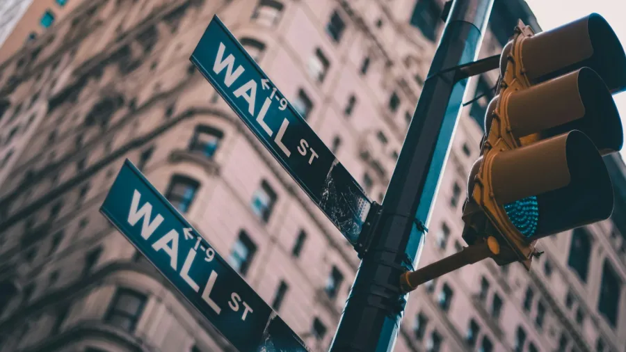 Photo by Lo Lo Ce via Unsplash.