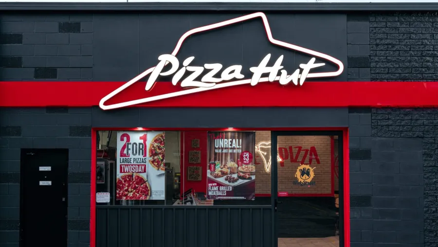 Press photo. /Pizza Hut