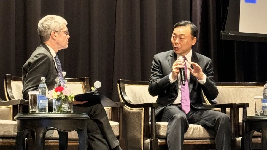 Dr. Yunyong Thaicharoen (right) at the ABF Forum 2024.