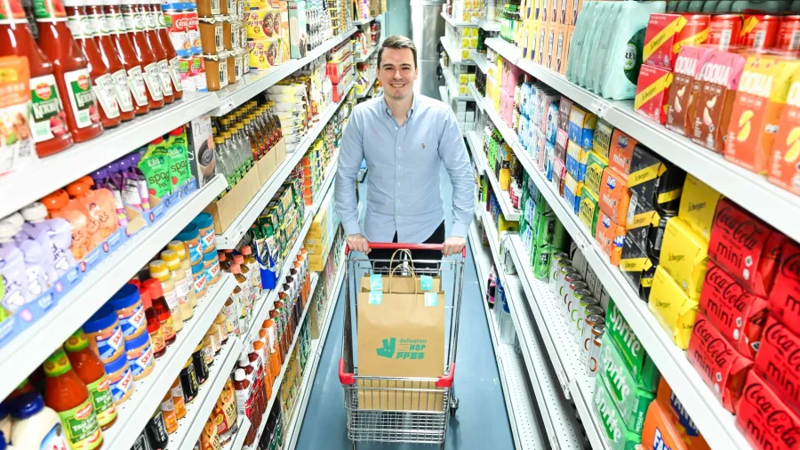 Press photo (Deliveroo)