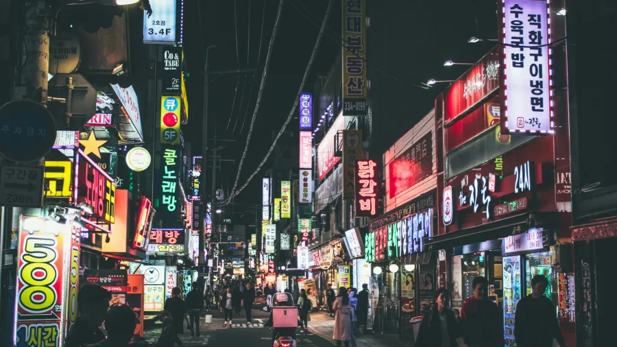 /Andrea De Santis from Unsplash