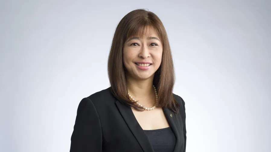 Alice Tan.