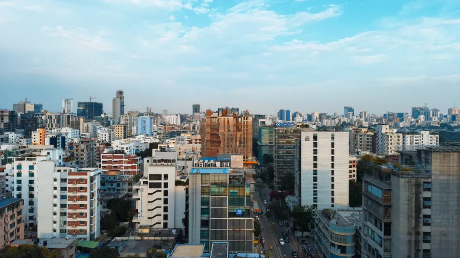 Dhaka, Bangladesh. Photo by Ferdous Hasan via Pexels.