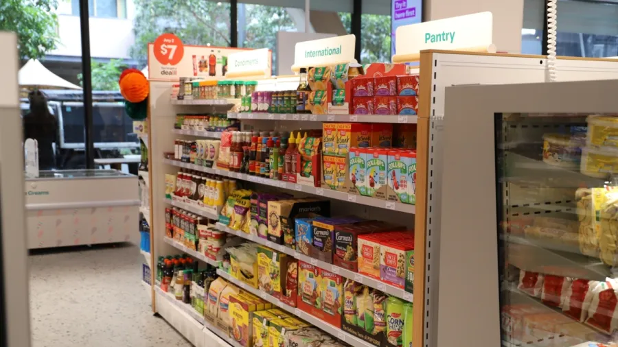 Press photo. /7-Eleven
