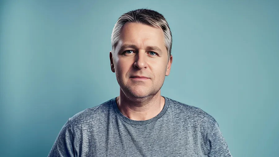 Lex Bradshaw-Zanger, Chief Marketing and Digital Officer for SAPMENA L’Oréal
