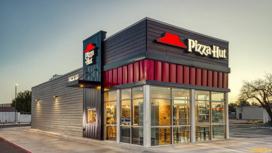 Press photo. /Pizza Hut
