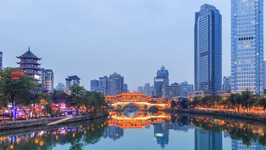 Chengdu, China (Photo by 4045 via Freepik).