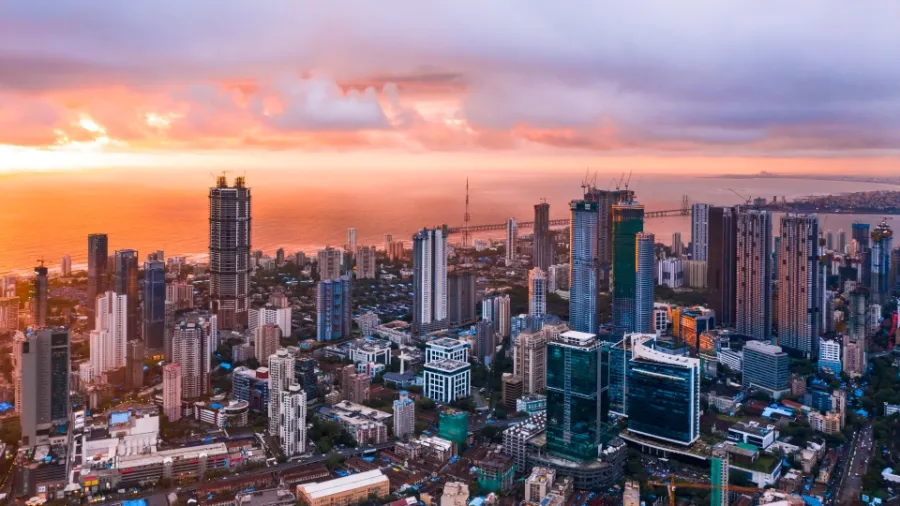 Downtown Mumbai (Photo by toweringgoals via Freepik)