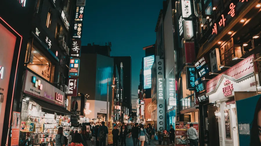 Photo by shawnanggg via Unsplash