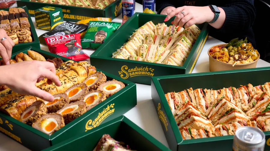 Press photo. /Sandwich Sandwich
