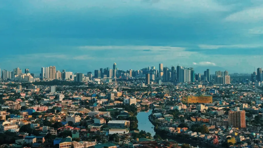 Manila, Philippines (Photo by Alexes Gerard via Unsplash).