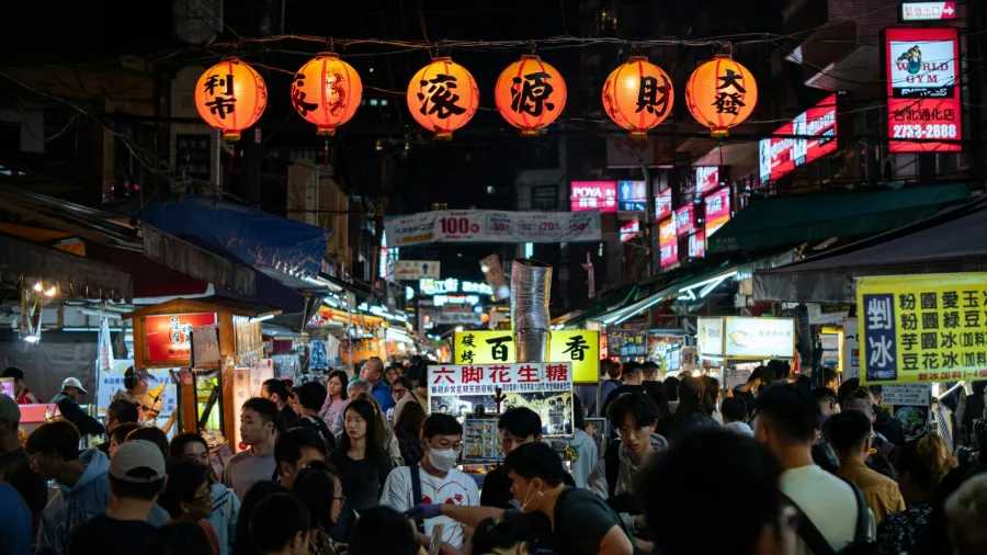Photo by Daniel Honies via Unsplash.