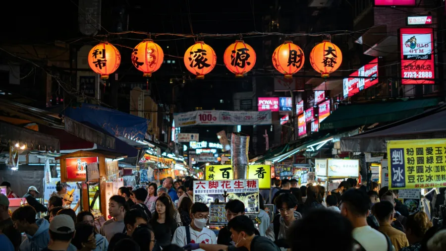 Taipei, Taiwan (Photo by Daniel Honies via Unsplash).