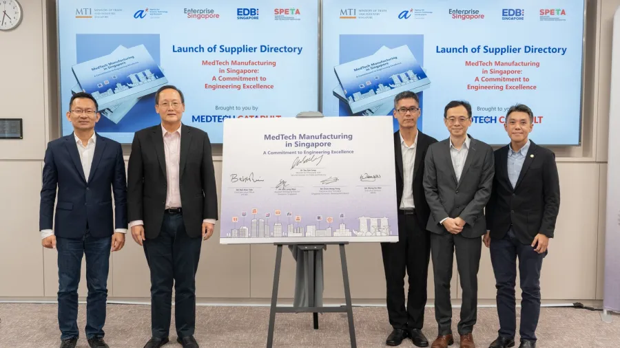 (From left to right) Beh Kian Teik (Chief Executive, A*STAR), Dr Tan See Leng (Minister for Manpower and Second Minister for Trade and Industry), Soh Leng Wan (Assistant Managing Director (Manufacturing), Enterprise SG), Choo Heng Tong (Executive Vice President, EDB), Wong Anwei (Executive Director, Singapore Precision Engineering and Technology Association (SPETA)).