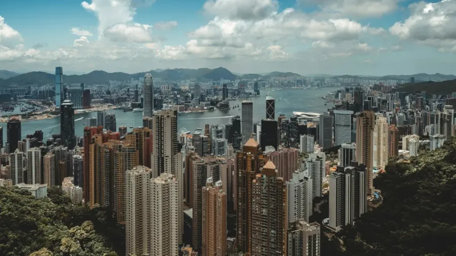 Hong Kong skyline (Photo by Andrew Jephson via Unsplash).