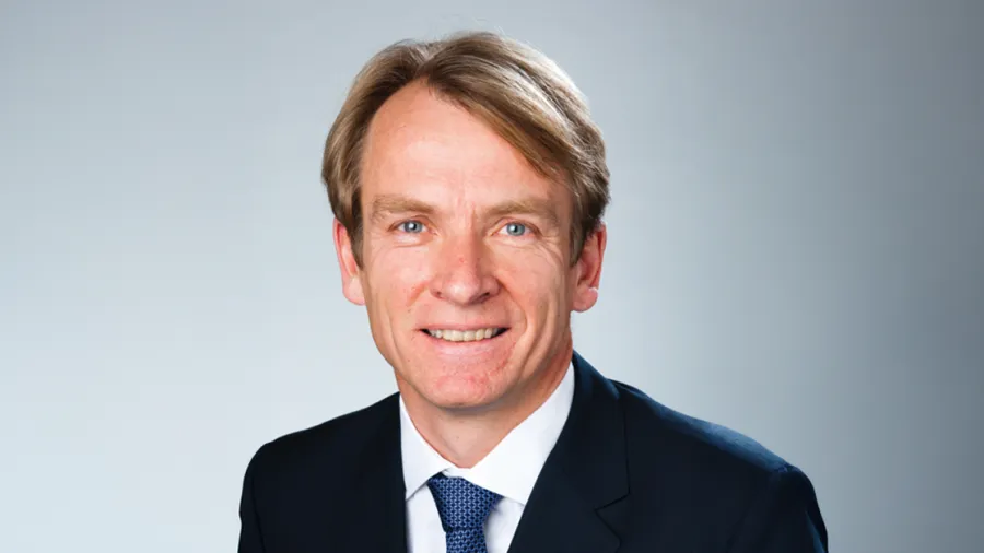 /Claus Fintzen, CIO for Infrastructure Debt at AllianzGI