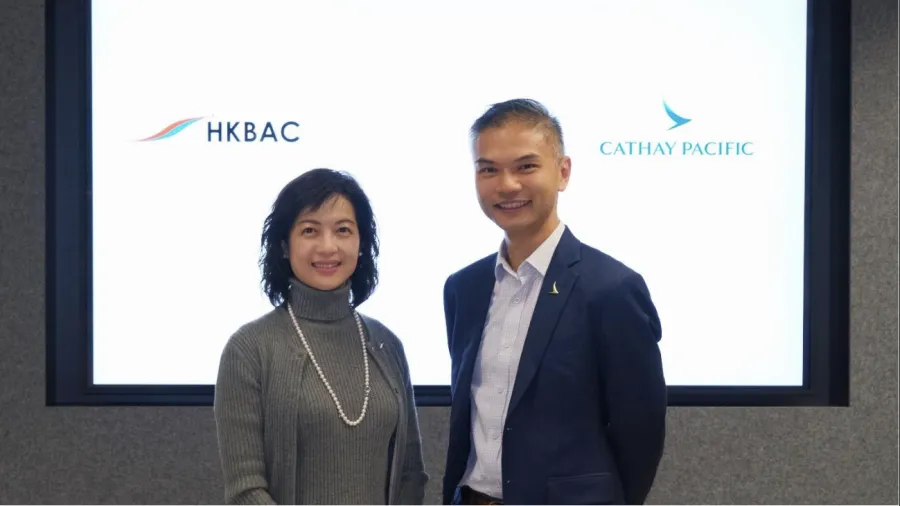 Hong Kong Business Aviation Centre CEO Vivien Lau (left) and Cathay Pacific General Manager Airport Service Delivery Cheuk Lo (right). Photo from press release.