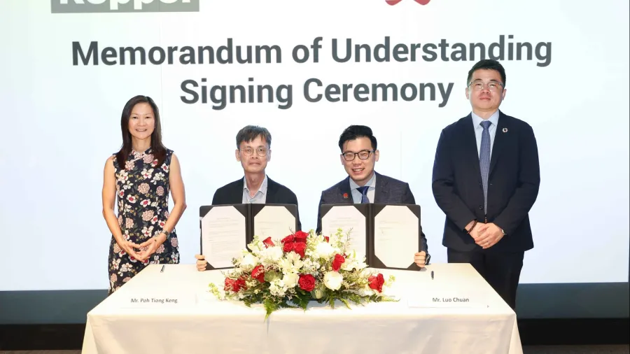 (From left): Ms Cindy Lim, CEO of Keppel’s Infrastructure Division, Mr Poh Tiong Keng, Executive Director, Keppel EaaS, Mr Nate Luo, VP, Head of Smart PV & BESS of Huawei International and Mr Maxi Wang, CEO of Huawei International at the MOU signing ceremony. Courtesy: Huawei