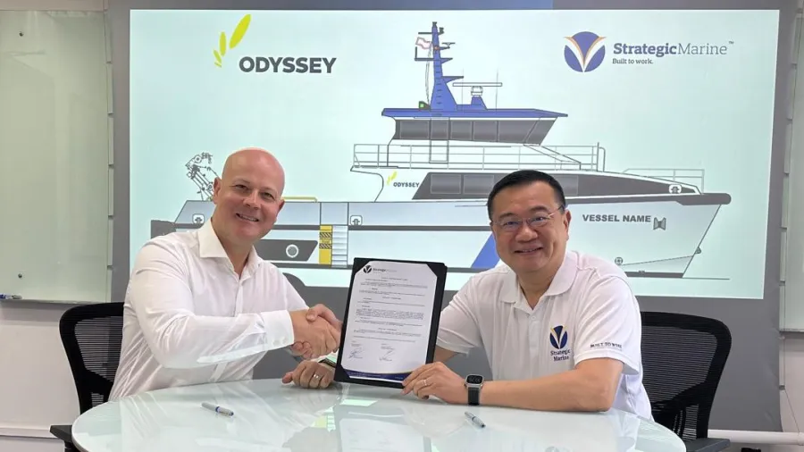 From L to R: CEO of Odyssey Group, Wesley van der Spuy, and CEO of Strategic Marine, Chan Eng Yew.