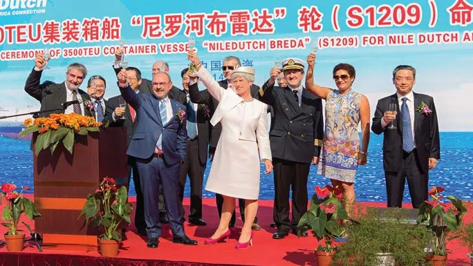 Wim van Aalst (President Nile Dutch) Anneke van Aalst (ship's godmother) in the middle