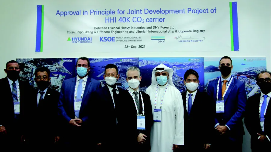AIP presentation. From left : Dallas Smith, VP Liberian Registry, Sung Ho Shin, KAM DNV, Thomas Klenum, SVP Liberian Registry, Dong Jin Lee, VP of HHI, Ian Edwards, Area Manager DNV, Ali A. Shehab, Global Director Special Projects, DNV, Byeong Yong Yoo, VP KSOE, Martin Cartwright, Business Director Gas Carriers, DNV, Pawan Sahni, BDM DNV.