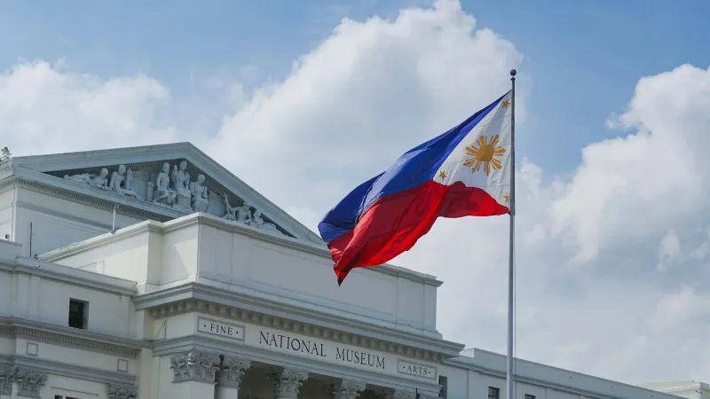 Manila, Philippines (Photo by Myk Miravelles via Unsplash).