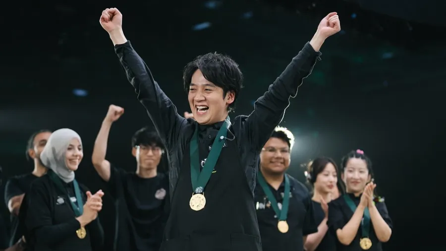 Nobuki Shimode, first Starbucks Global Barista Champion / Starbucks